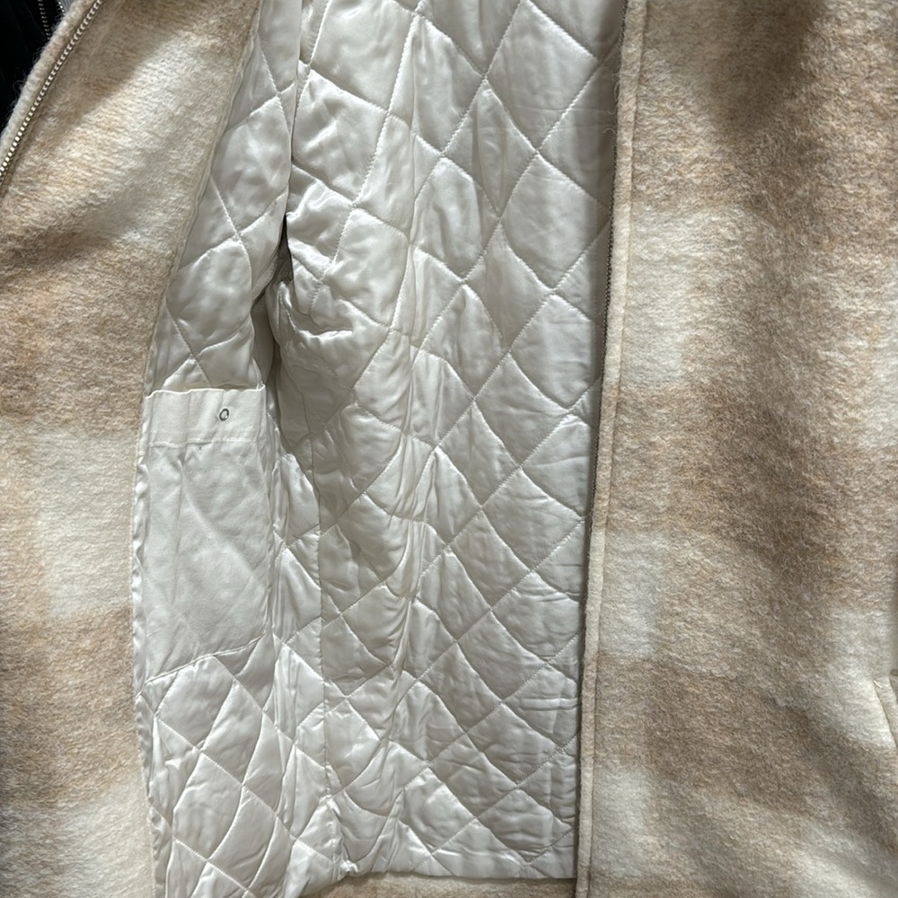 Aritzia Wilfred Free Merino Wool Coat - Picture 4 of 5